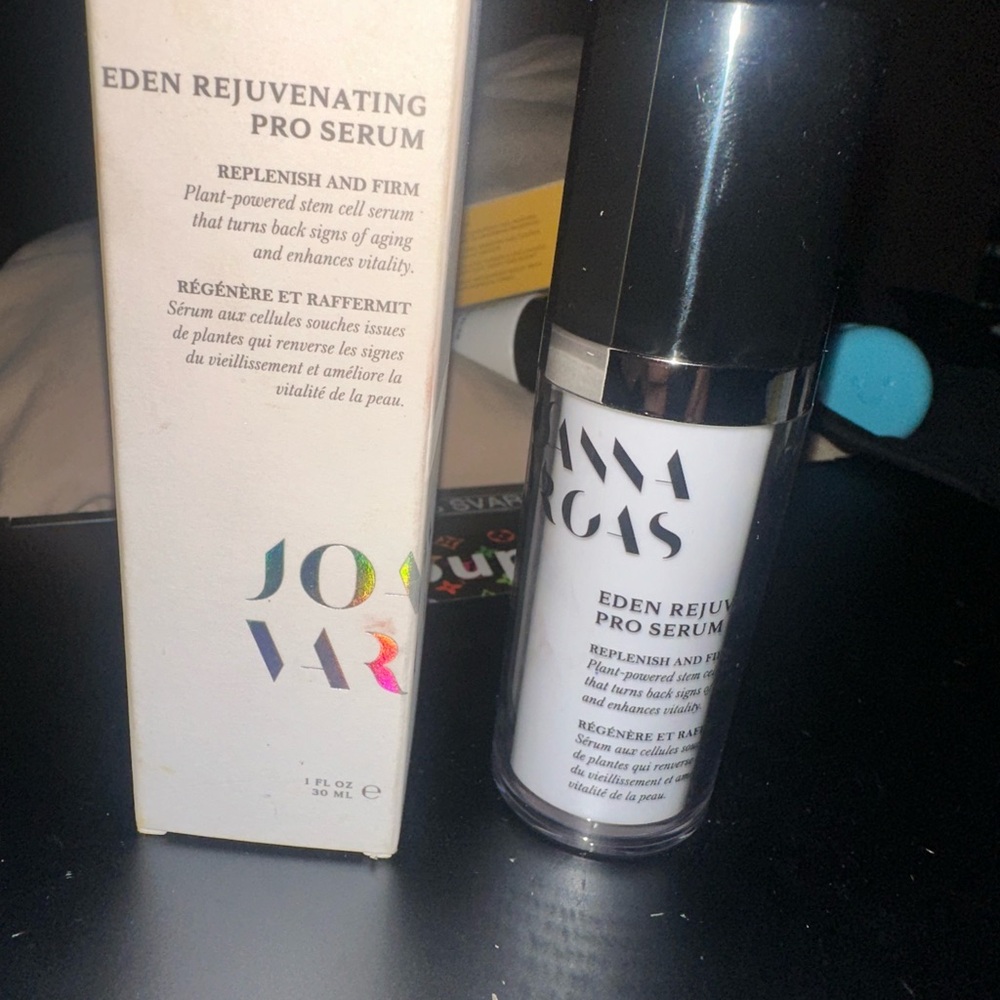 Eden Rejuvenating Pro Serum - Black